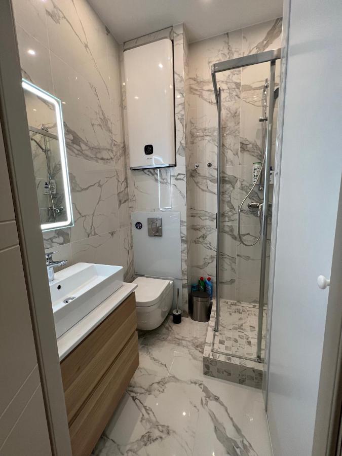 Newly Renovated Luxury Suite In The Center Of Cannes Exterior photo